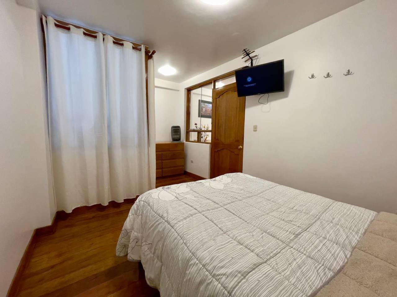 Apu Pata 4 * Cuzco